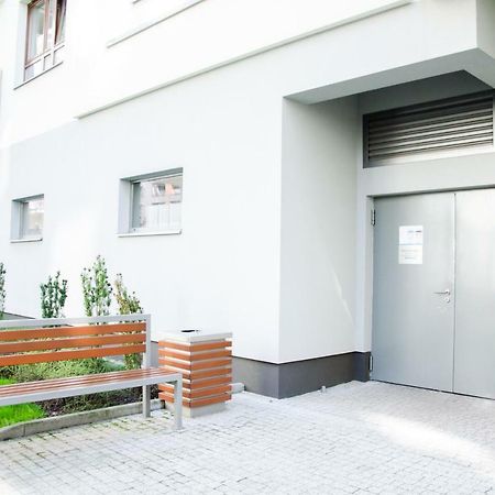 Apartament Centrum Gieldowa Варшава Екстериор снимка