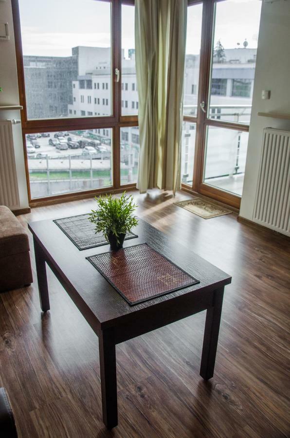 Apartament Centrum Gieldowa Варшава Екстериор снимка