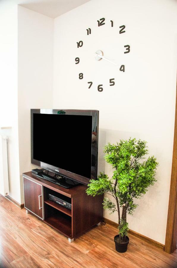 Apartament Centrum Gieldowa Варшава Екстериор снимка