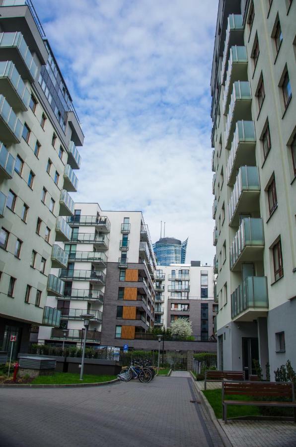 Apartament Centrum Gieldowa Варшава Екстериор снимка