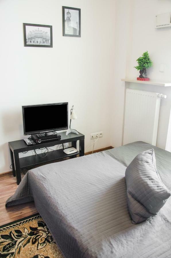 Apartament Centrum Gieldowa Варшава Екстериор снимка