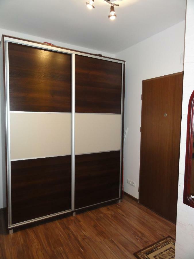 Apartament Centrum Gieldowa Варшава Екстериор снимка
